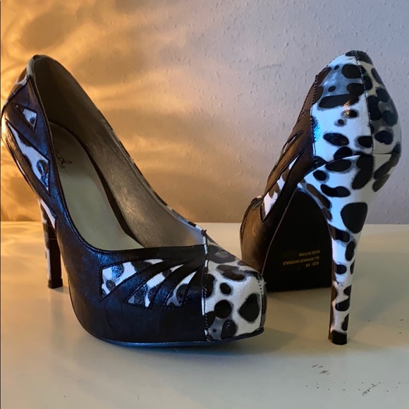 Black and white leopard print heels - Picture 2 of 3
